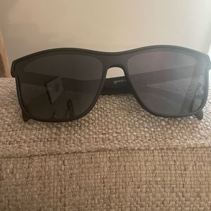Goodr VRG Sunglasses in Black